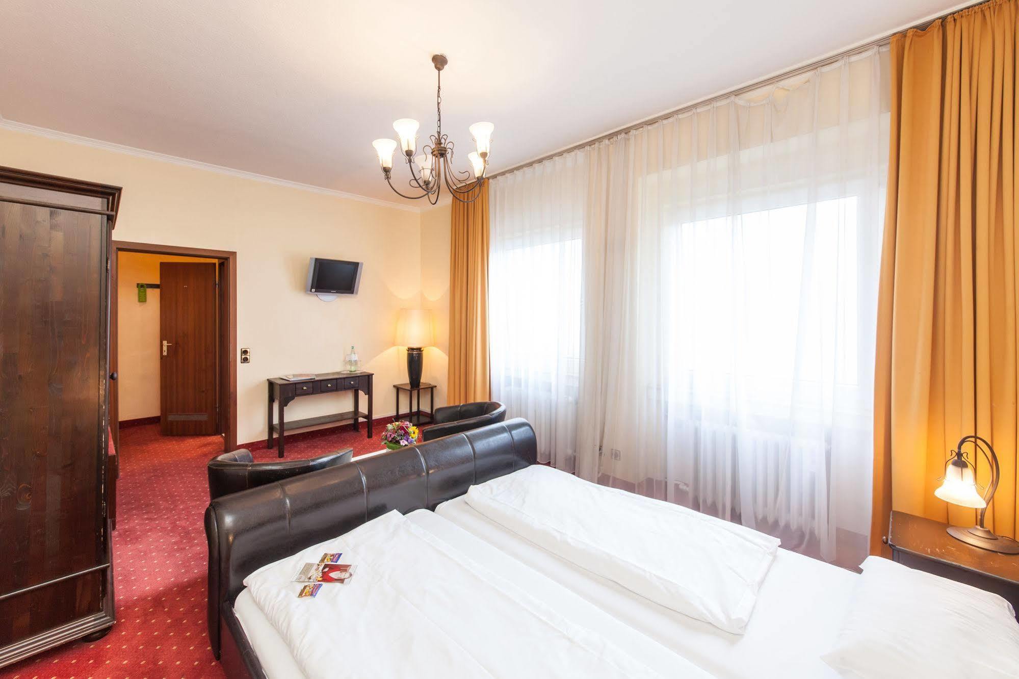 Hotel An Der Oper Duesseldorf Eksteriør billede
