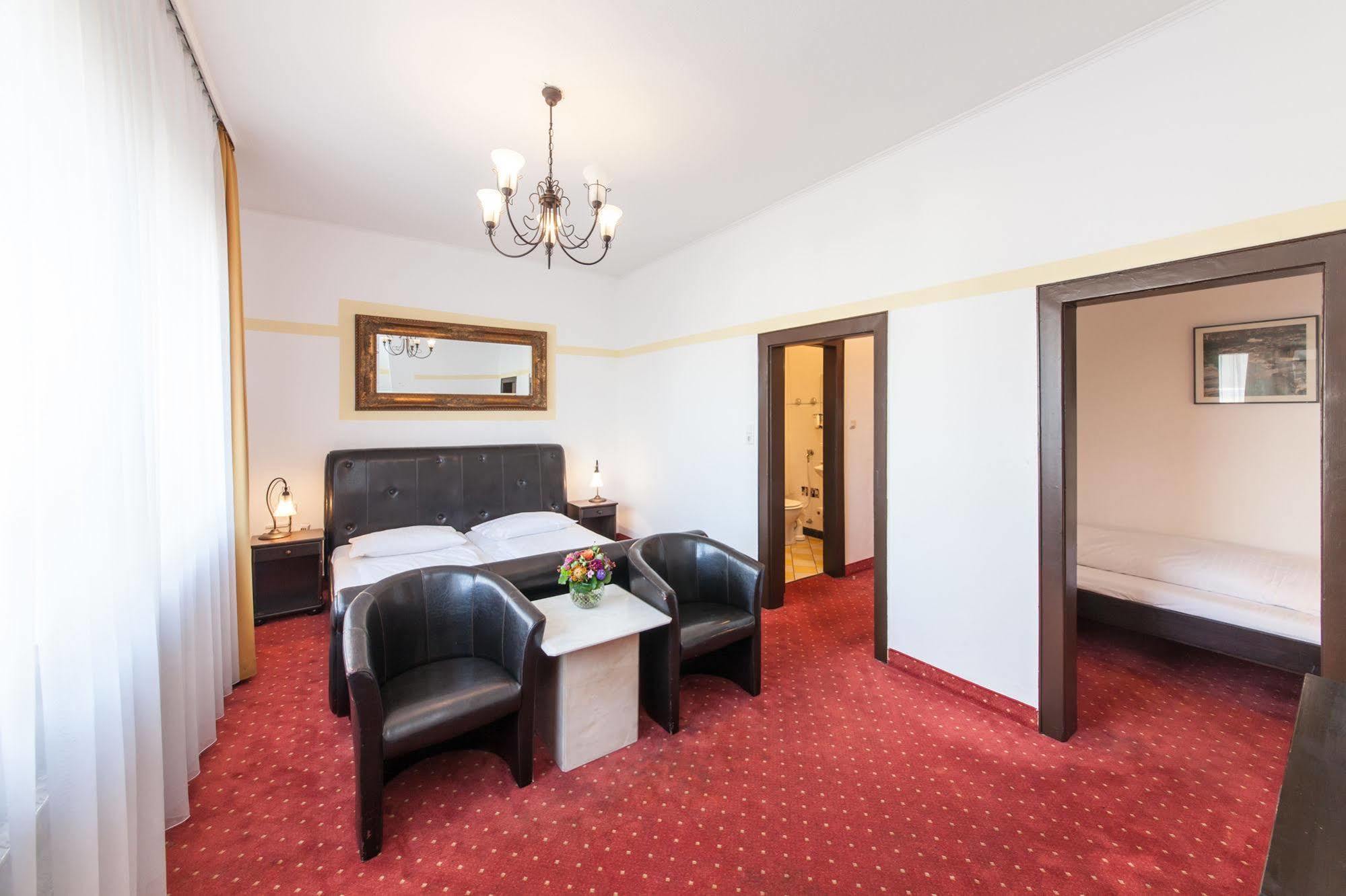Hotel An Der Oper Duesseldorf Eksteriør billede
