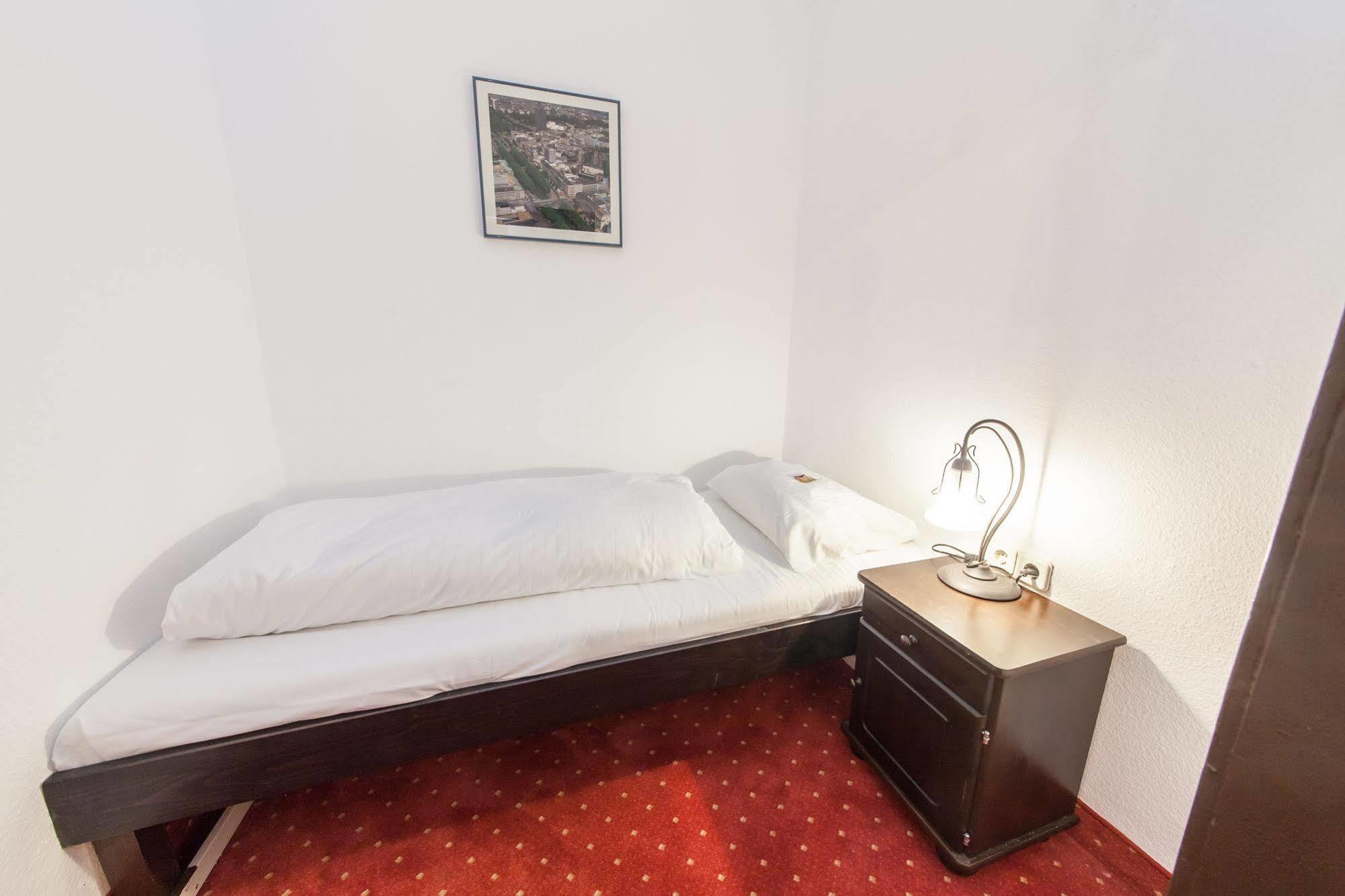 Hotel An Der Oper Duesseldorf Eksteriør billede
